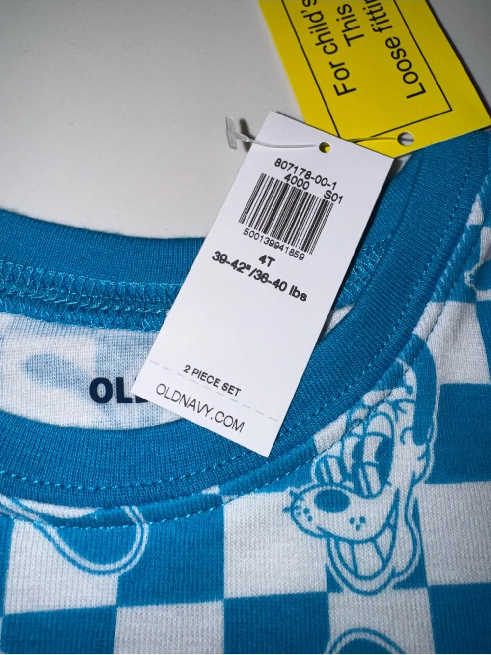 Old Navy Disney Boys’ Mickey Mouse and Friends Pajama Set Size 4